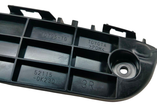 Suporte Para-choque Dianteiro Lado Direito Hilux 2016 A 2018