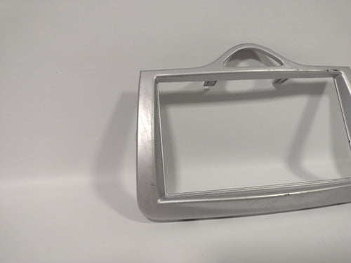 Moldura Central Painel Radio Jac 3 5306150u8010 Original