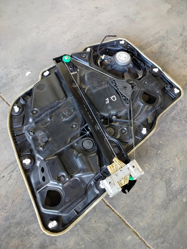 Suporte Maquina Vidro Dianteiro Esquerdo Renegade 2015 2020