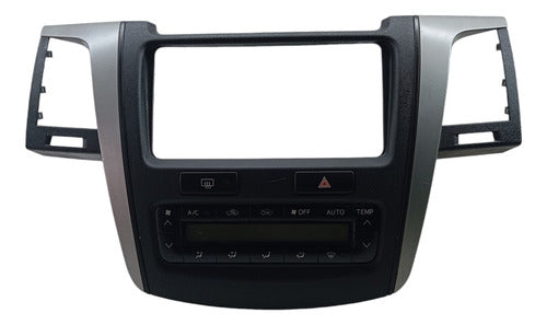 Moldura Central Radio Toyota Hilux 554120k100 Com  Detalhe