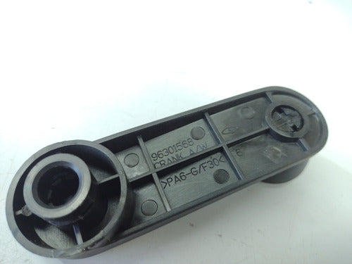 Manivela Vidro Tras/dir Gm Onix 2012/20 Original 96301568