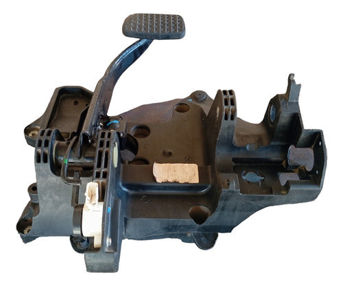 Pedal De Freio E Acelerador Chevrolet Prisma Onix Detalhe