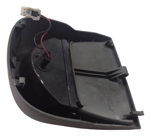 Moldura Acabamento Luz De Freio Com Detalhe Nissan Sentra