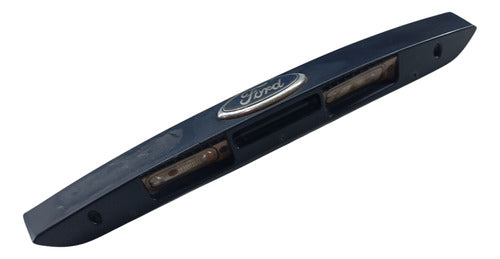 Friso Tampa Traseira Luz Placa Ford Fiesta 2003 A 2012