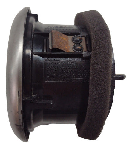 Difusor De Ar Condicionado Esquerdo Nissan Livina 68761cj100