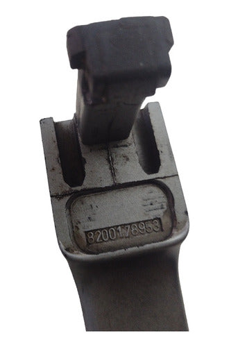 Maçaneta Externa Dianteira Direita Renault Megane 2008 A 13