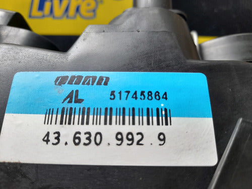 Farol D E Fiat Stilo Atractive 1.8 Original 51745864