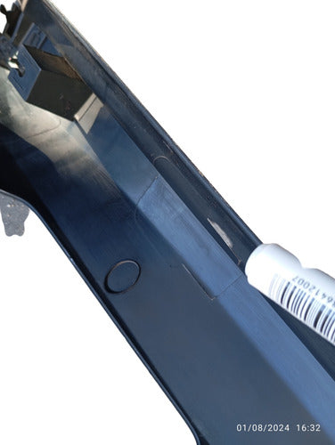Spoiler Lateral Lado Esquerdo Chevrolet Tracker Com Detalhe