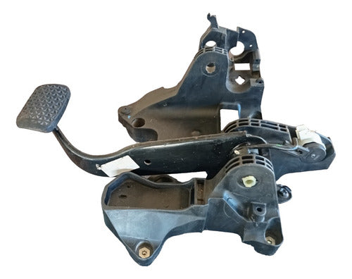 Pedal De Freio E Acelerador Chevrolet Prisma Onix Detalhe
