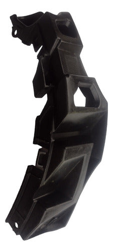 Guia Parachoque Traseiro Esquerdo Renault Fluence 2011 A 017