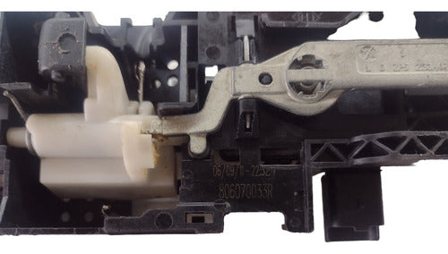 Maçaneta Externa Traseira Esquerda Renault Fluence 11 A 17