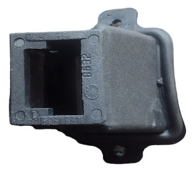 Suporte Da Portinhola Do Tanque De Combustível Fiat Doblo