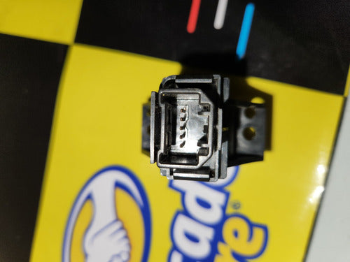 Botão Comando Pisca Alerta Honda Civic Fit M30935
