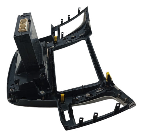 Moldura Central Radio Toyota Hilux 554120k100 Com  Detalhe