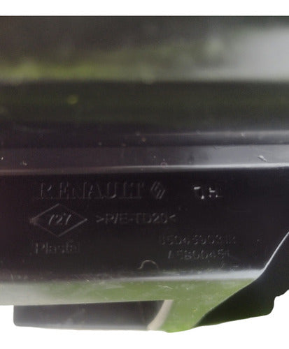 Guia Parachoque Traseiro Esquerdo Renault Fluence 2011 A 017