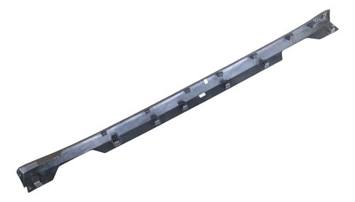 Spoiler Lateral Lado Direito Chevrolet Tracker Com Detalhe