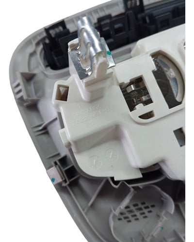 Luz Interna Teto Chevrolet Tracker Onix Plus 2020 A 2023
