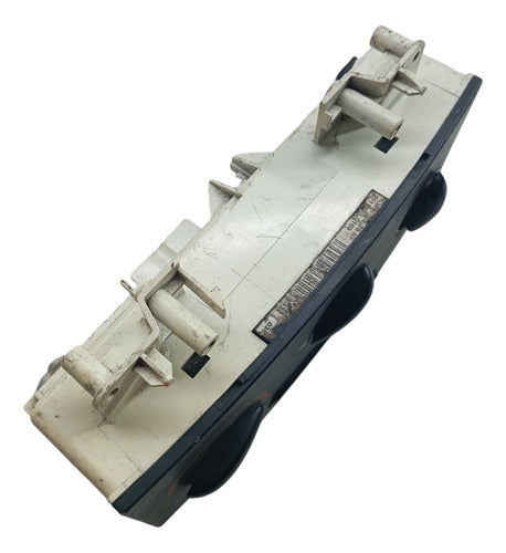 Comando Ar Condicionado Peugeot 307 L6192 2002 A 12 Detalhe