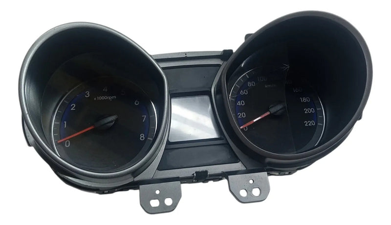 Painel De Instrumentos Hyundai Hb20 1.6 16v Flex Detalhe