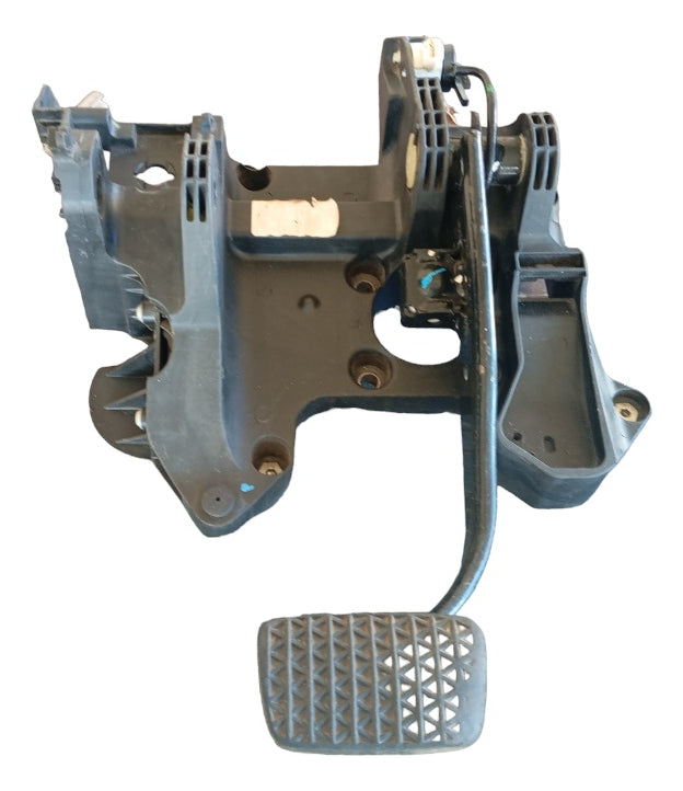Pedal De Freio E Acelerador Chevrolet Prisma Onix Detalhe