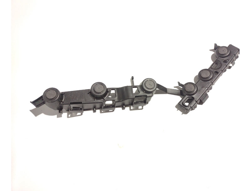 Guia Parachoque Traseiro Lado Direito Chevrolet Onix 12 A 16