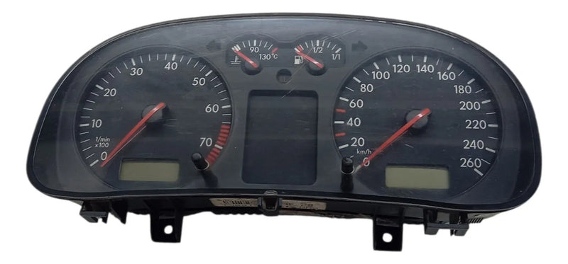 Painel De Instrumentos Vw Golf Sapão Bora 99 A 06 1j0919861d