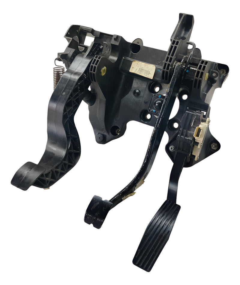 Pedal Acelerador Freio Embreagem Gm Onix Prisma 2013 A 2020