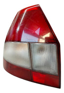Lanterna Traseira Lado Esq. Fiesta Sedan 2001 A 04 Original