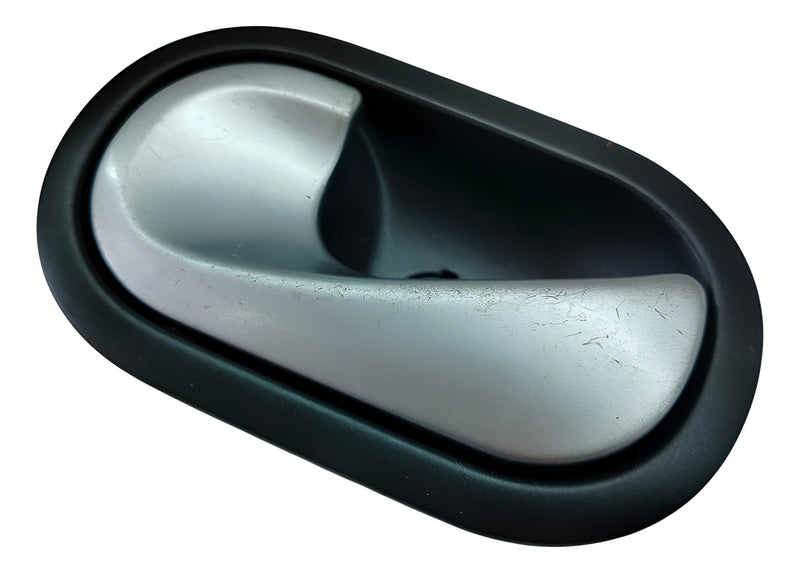 Maçaneta Interna Dianteira Esquerda Megane Gt 2007 A 2011