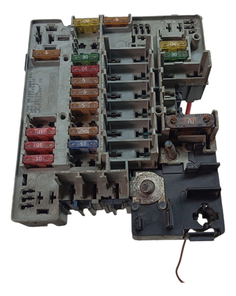 Caixa De Fusiveis Citroen Xsara Picasso 206 1.6 2.0 Detalhe