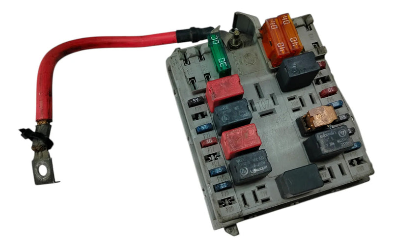 Caixa De Fusíveis Fiat Palio 1.6 16v 2001 A 2015 46805504