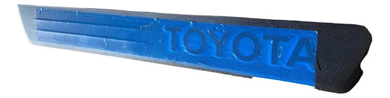 Soleira Externa Porta Dianteira Esquerda Hilux Sw4 16 A 20