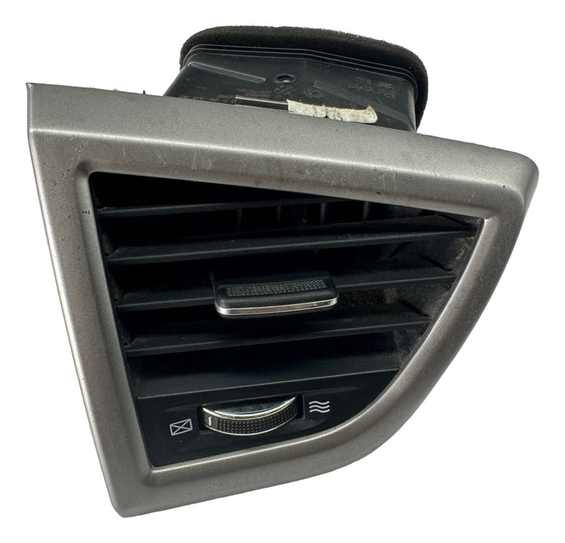 Difusor De Ar Lateral Esquerdo Hyundai Veloster 2011 A 2014