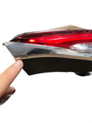 Lanterna Tampa Direita Corolla 2020-2025 Original C/detalhe