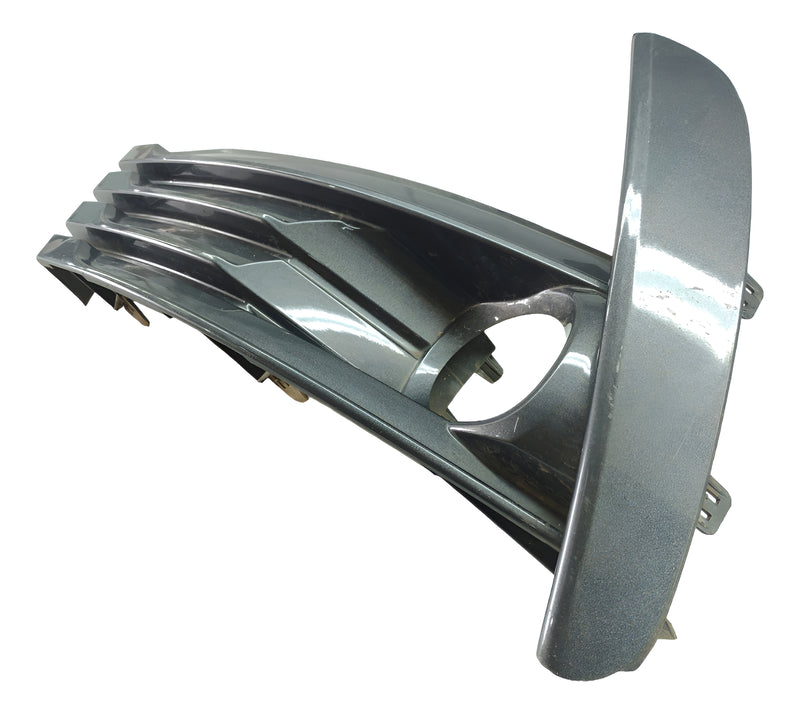 Moldura Farol De Milha Toyota Corolla L.e 2017/19 8148202810