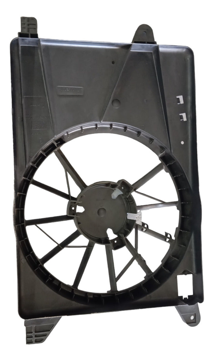 Defletor Do Radiador  Chevrolet Corsa Montana 2006 A 2012